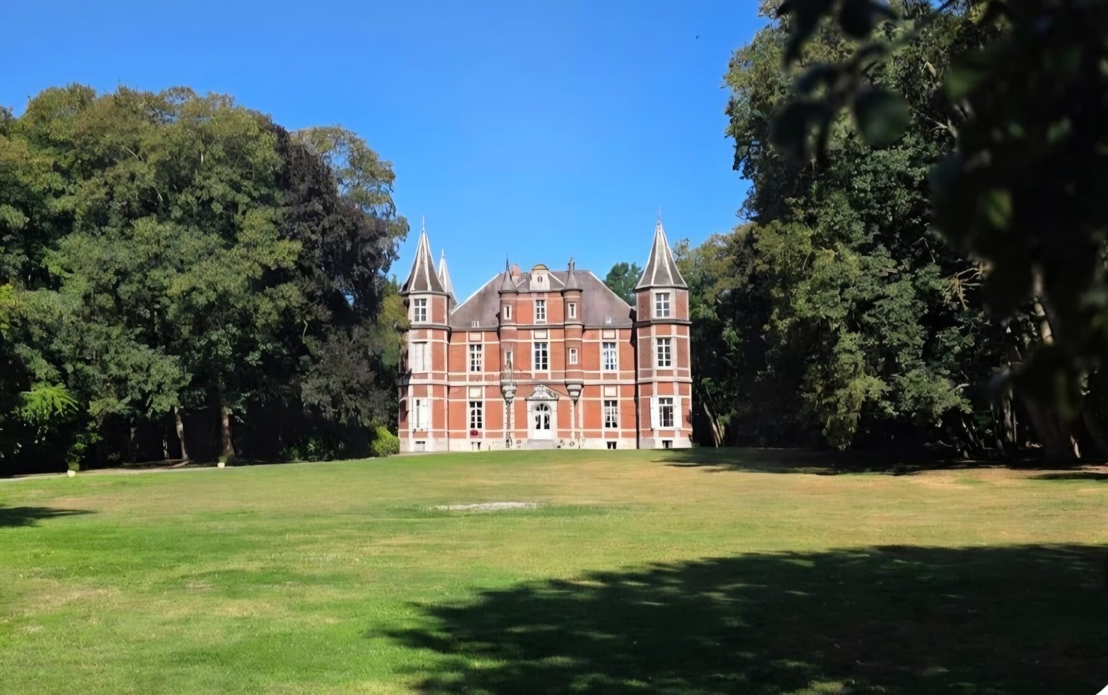 Miremont Estate — Qui sommes-nous ?